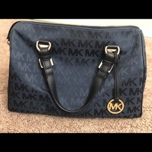 Micheal kors bag